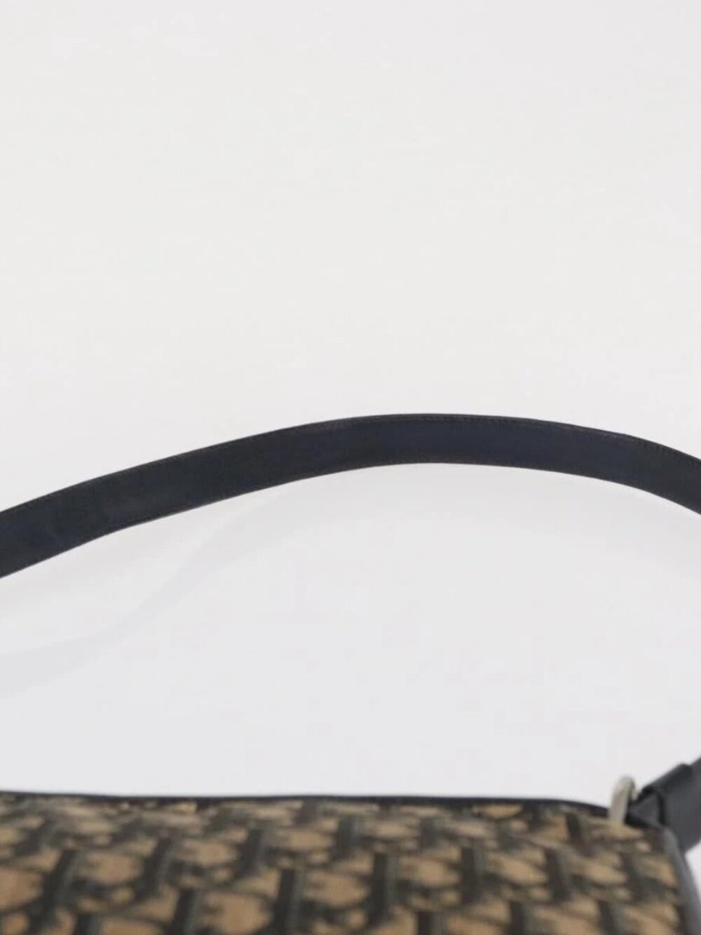 Christian Dior Trotter Canvas Shoulder Bag Navy Gold Auth 164287 - Picture 9 of 16